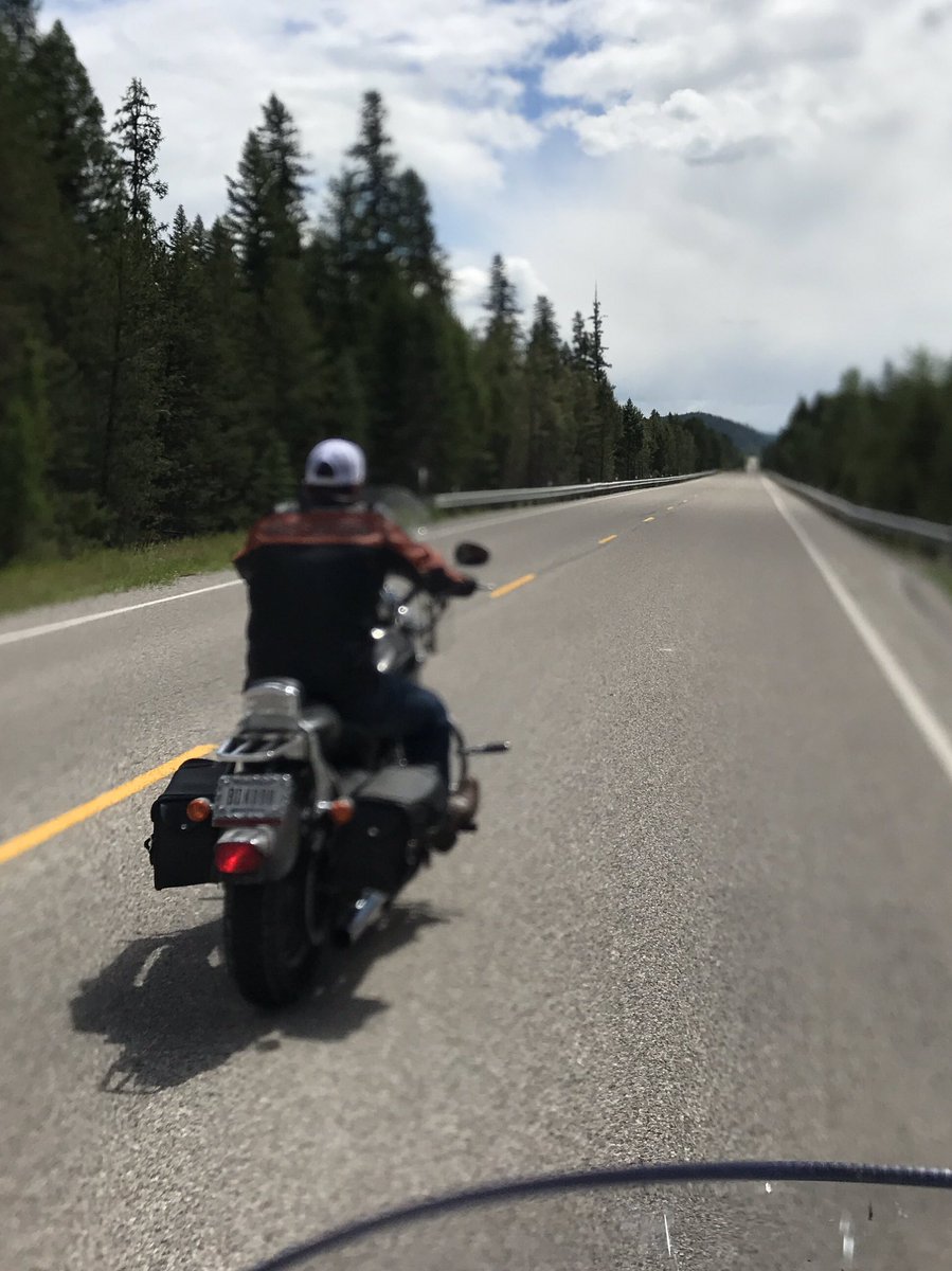 jerry_mack's tweet photo. Day 3 - Exploring Whitefish, MT with an old friend today! Off to Canada tmrw! #BikeTrip2017 #HDRoadKing https://t.co/9axtdHAJCo