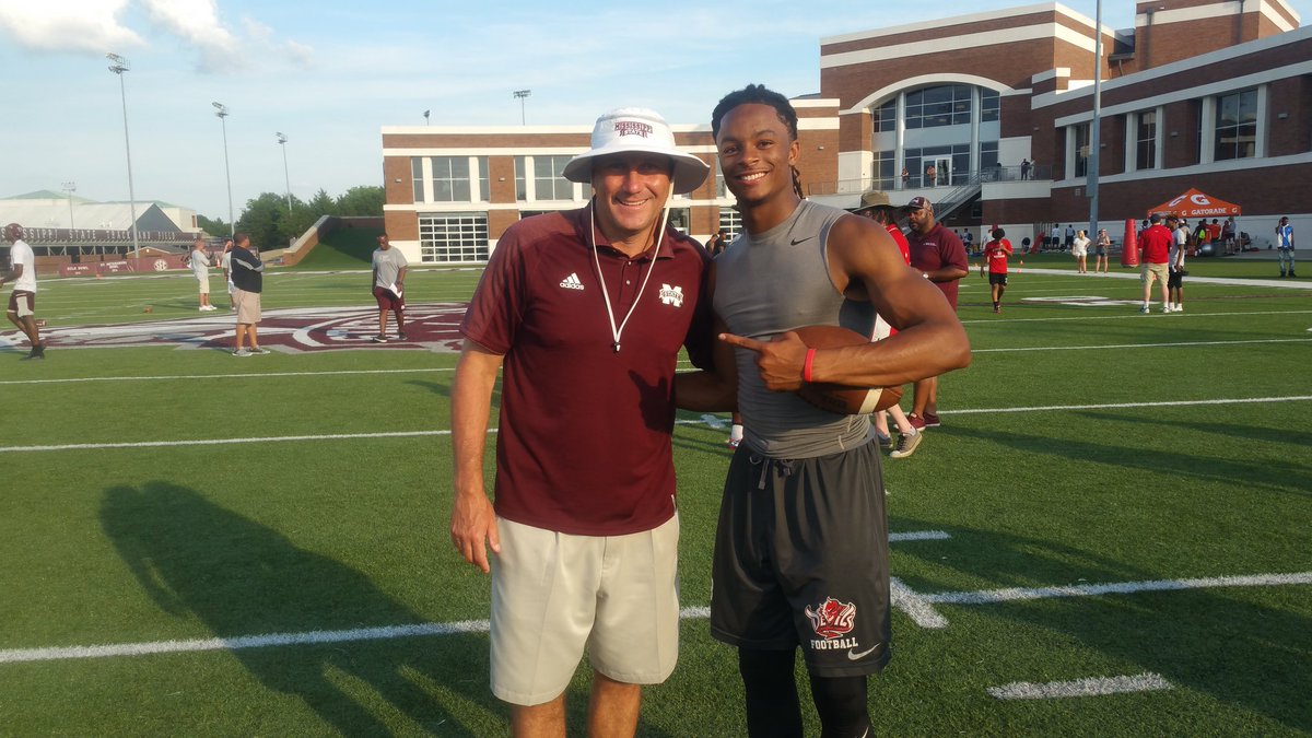 peter_jelani's tweet photo. Had a great time at Mississippi State camp. Showed much love! #HailState @CoachDJLooney @CoachDanMullen https://t.co/1LrszkWdTa