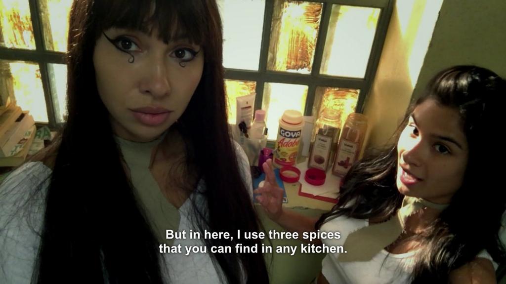 HotShowBizz's tweet photo. maritza and flaca are lowkey the best thing about orange is the new black https://t.co/I8wl98MEKx