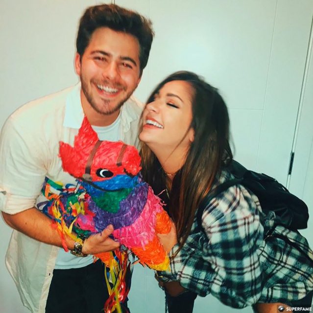 deedizax's tweet photo. I don't know if it's been confirmed or not yet but zandrea is weird to me ...it's either #zabbie or #Domdrea-jkjk cute either way though https://t.co/6lRQhQLfC7