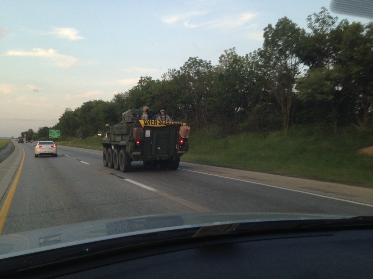 郭宝胜baosheng Guo 开车路遇美军战车 真想为他们带路进军北朝鲜西朝鲜