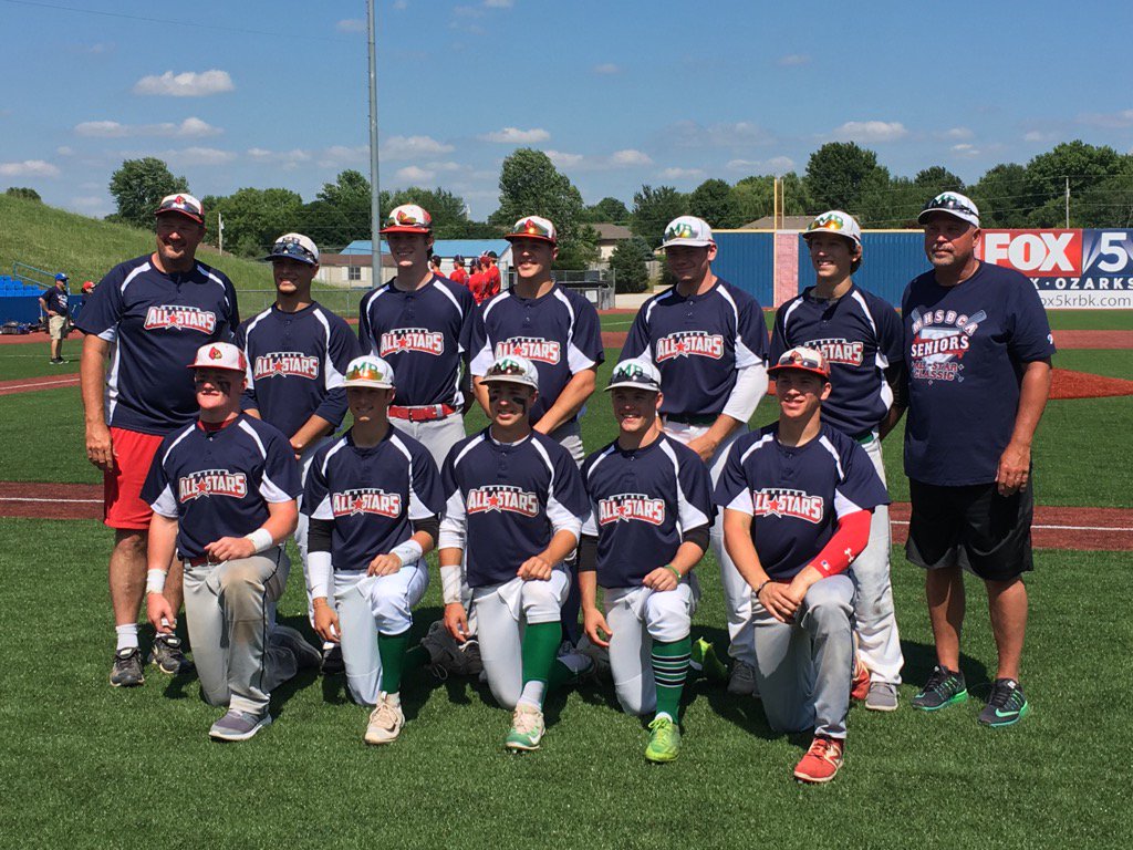 ClintRoss16's tweet image. 2 coaches too! Represent well! 13-10 winners. @KCI_Athletics @LawsonGoCards @MBDragonSports @EB_Baseball proud!