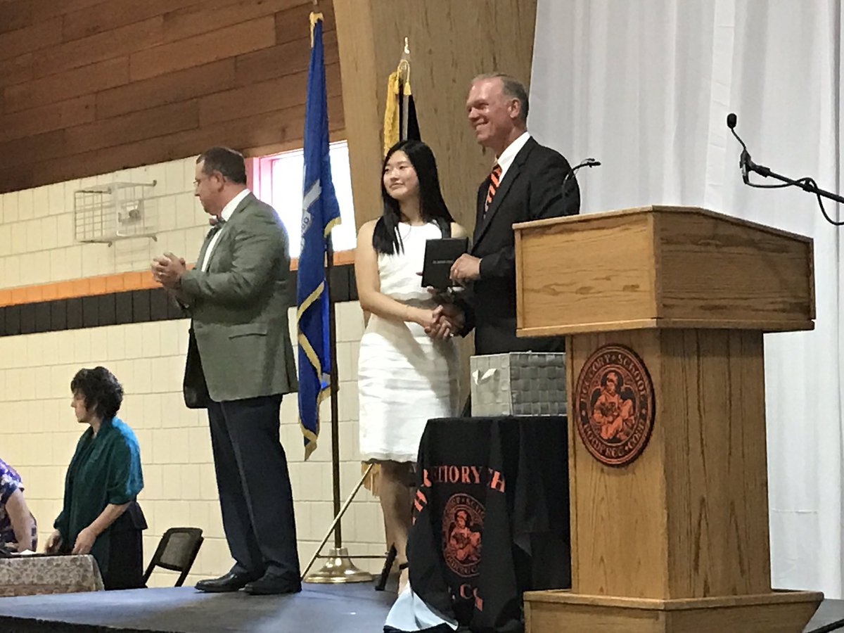 RectorySchoolCT's tweet image. Congratulations to #RectorySchool #classof2017!
#highvaluelearning #rectoryalumni