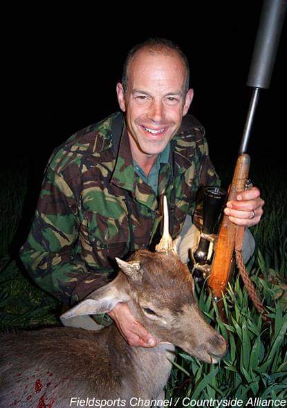 Andrewellis7's tweet photo. What a twat killing harmless animals. @PipofftheTV https://t.co/1kWt8thDRY