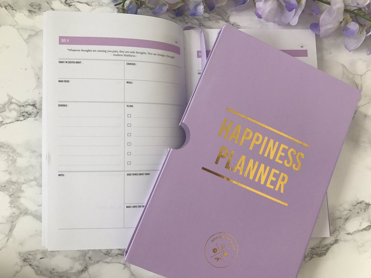 #WIN this purple <a href="/happinessplannr/">The Happiness Planner®</a> Follow me, R-Tweet &amp; Comment to be entered. UK residents only, #competition ends 18/06/17 Good Luck! 🙌🏼✨