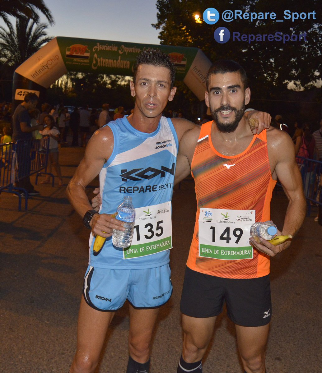 #JuanDomingoGomez y <a href="/carlosdemoreno/">Carlos de Moreno</a> primer y segundo clasificado ayer en la Carrera Solidaria #AOEX <a href="/AOEx1/">AOEx</a> #Badajoz <a href="/_KONSPORTS/">KON_SPORTS OFFICIAL</a> <a href="/Veloviajes/">Veloviajes</a>