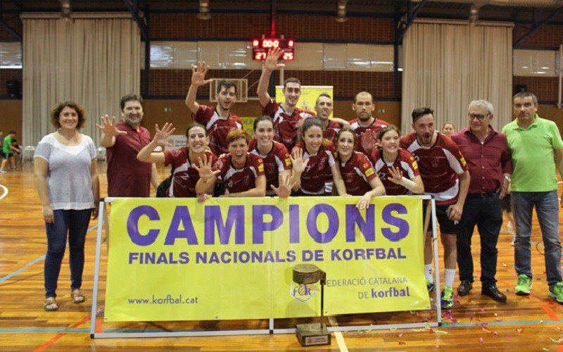 El Vallparadís revalida el títol de lliga per quarta vegada consecutiva korfbal.cat/vallparadis-re…