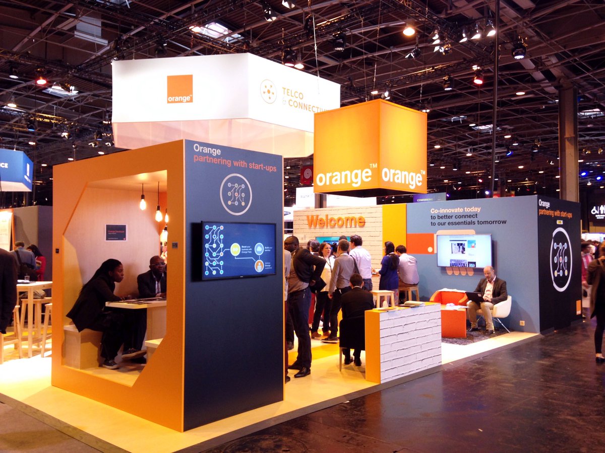 omnilivetv's tweet photo. Prépa #VivaTech avec @orange. Livestream #eSport. Stay tuned for more info #OmniLive #multicameras https://t.co/MFU2u5BmbC