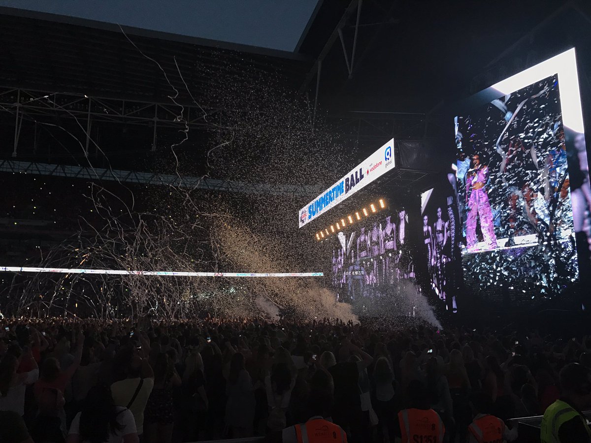 LottieJHD's tweet photo. Incredible day at #CapitalSTB yesterday, best lineup 😝🎶 https://t.co/EgqTrs0cSh