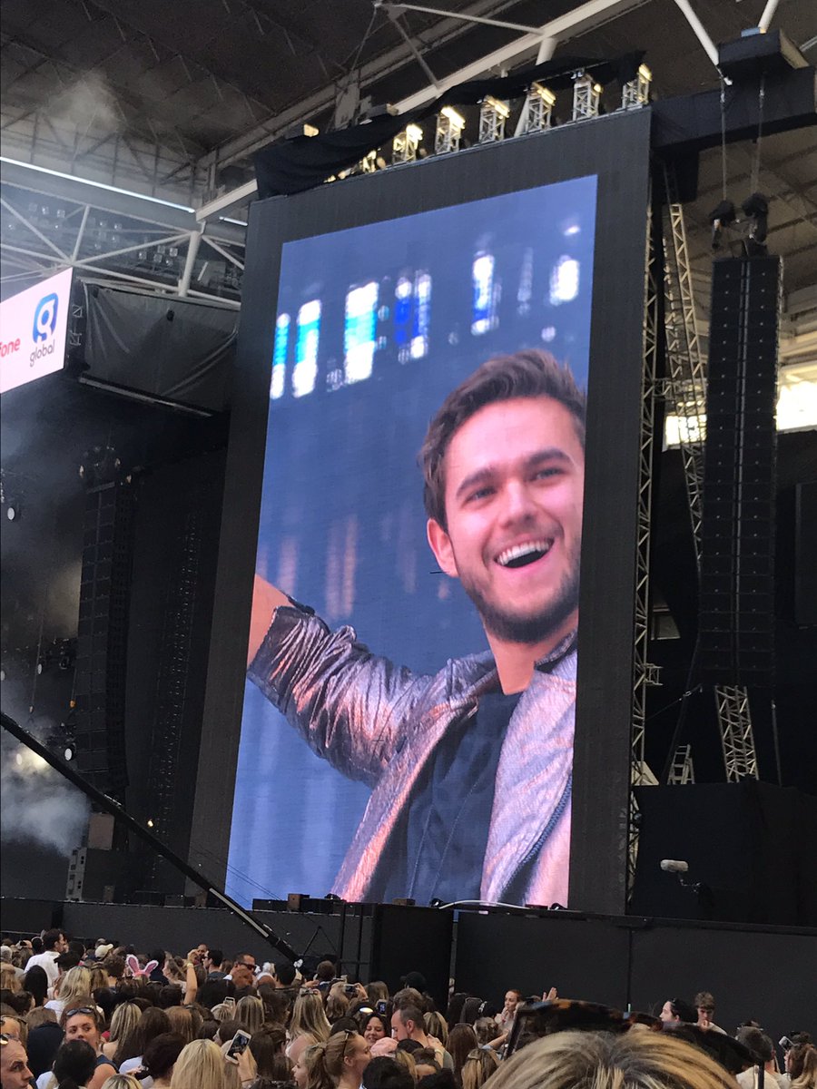 LottieJHD's tweet photo. Incredible day at #CapitalSTB yesterday, best lineup 😝🎶 https://t.co/EgqTrs0cSh