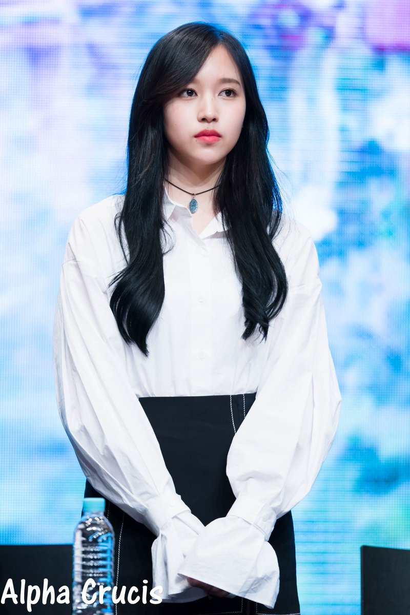 AlphaCrucis0324's tweet photo. 170610 팬사인회 아이레벨홀　사인회 시작2 #MINA #미나 #ミナ #名井南 #TWICE #트와이스 https://t.co/f0obgKzhw9