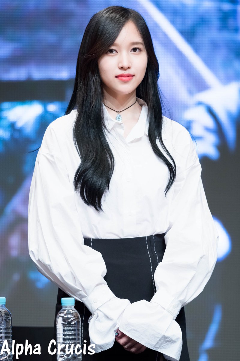 AlphaCrucis0324's tweet photo. 170610 팬사인회 아이레벨홀　사인회 시작2 #MINA #미나 #ミナ #名井南 #TWICE #트와이스 https://t.co/f0obgKzhw9