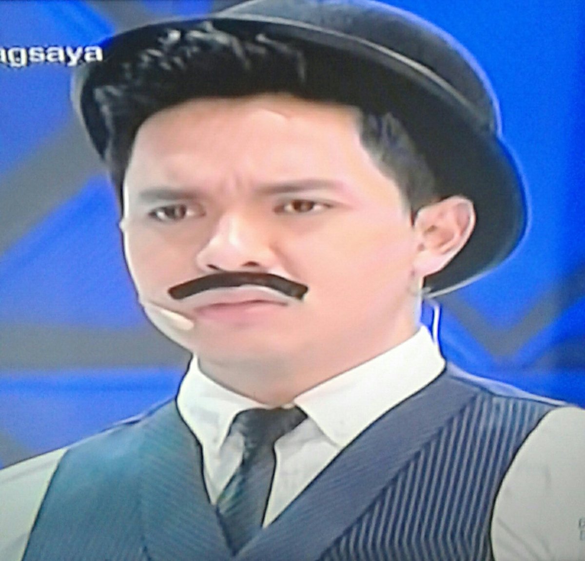 colorfulshades's tweet photo. From DJ Bae, Lolo Echo to Pepe, 😊 wow! gamit na gamit ah!
#ALDUBOurLoveAndJoy 
#ALDUBPrayForPeace https://t.co/myCPOQf1dE