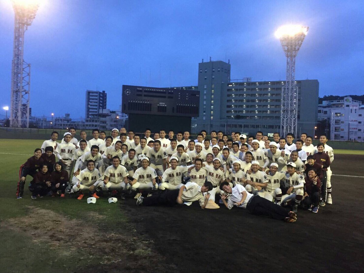 alwaysml789's tweet photo. 日時：6/18（日）11時半
場所：セルラー
上記の日程で夏の選手権大会1回戦⚾︎が行われます。
チケット：100円
タオル：1000円
月→3年生🍀火→2年生🍀水→1年生
お昼休みに野球部部室前にて販売します！
応援よろしくお願いします😊 https://t.co/3YGN8L6vV4