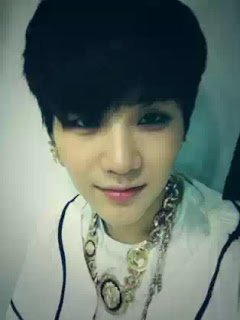 MinKsusha1's tweet photo. My sweet Suga love you and I ask you never to be dejected because you have us your peraden fans we always support in a difficult moment https://t.co/WwvceGZxH7