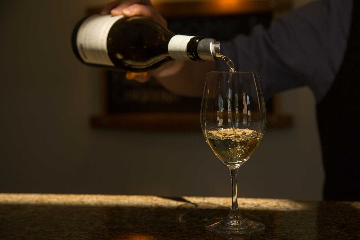 BlueMtnWinery's tweet photo. Pairs well with Spring.
--
#bcwine #pinotblanc #winetasting #exploreokanagan #visitpenticton #okfallswineries https://t.co/WfNt8yxrbp