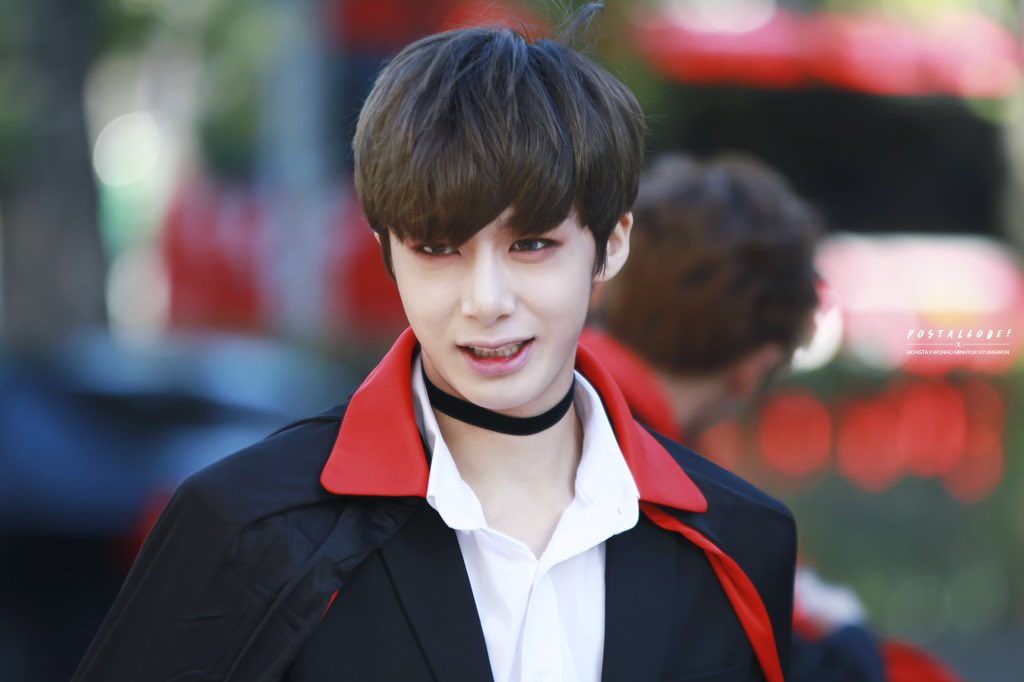 Scharteugency's tweet photo. @viestaehyung ada mangsa baru nih ... https://t.co/p08Na4yP6r