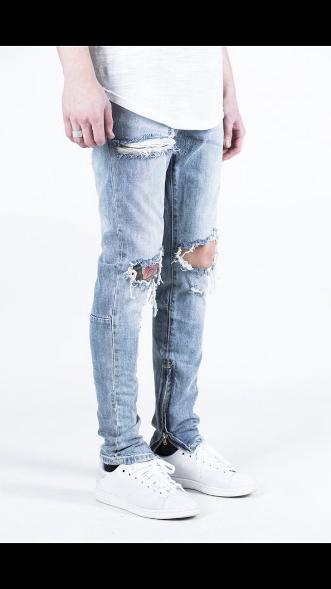 thespottoronto's tweet image. CRYSP 
#denim #sidezipper #jeans #ripped #distructeddenim  #kneecutjeans #bluejeans #thespotboutique #mensfashion #mensclothing #toronto