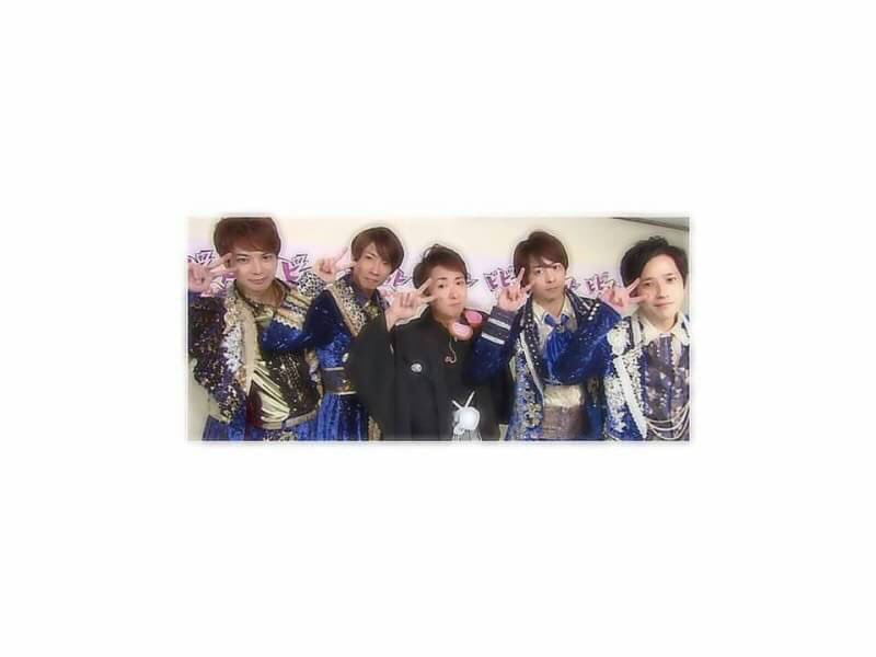 harusincl2's tweet photo. 嵐の結成日までに915RT達成したいです💙💛❤️💚💜

アラシックの力信じて、みんなで達成させたいです！

ご協力お願いします！
#嵐結成日までに915RT 
#アラシックと繋がりたい 
#RTしてくれたARASHIC全員フォローする 
#無言フォロー失礼します https://t.co/EZYiDoiEqP