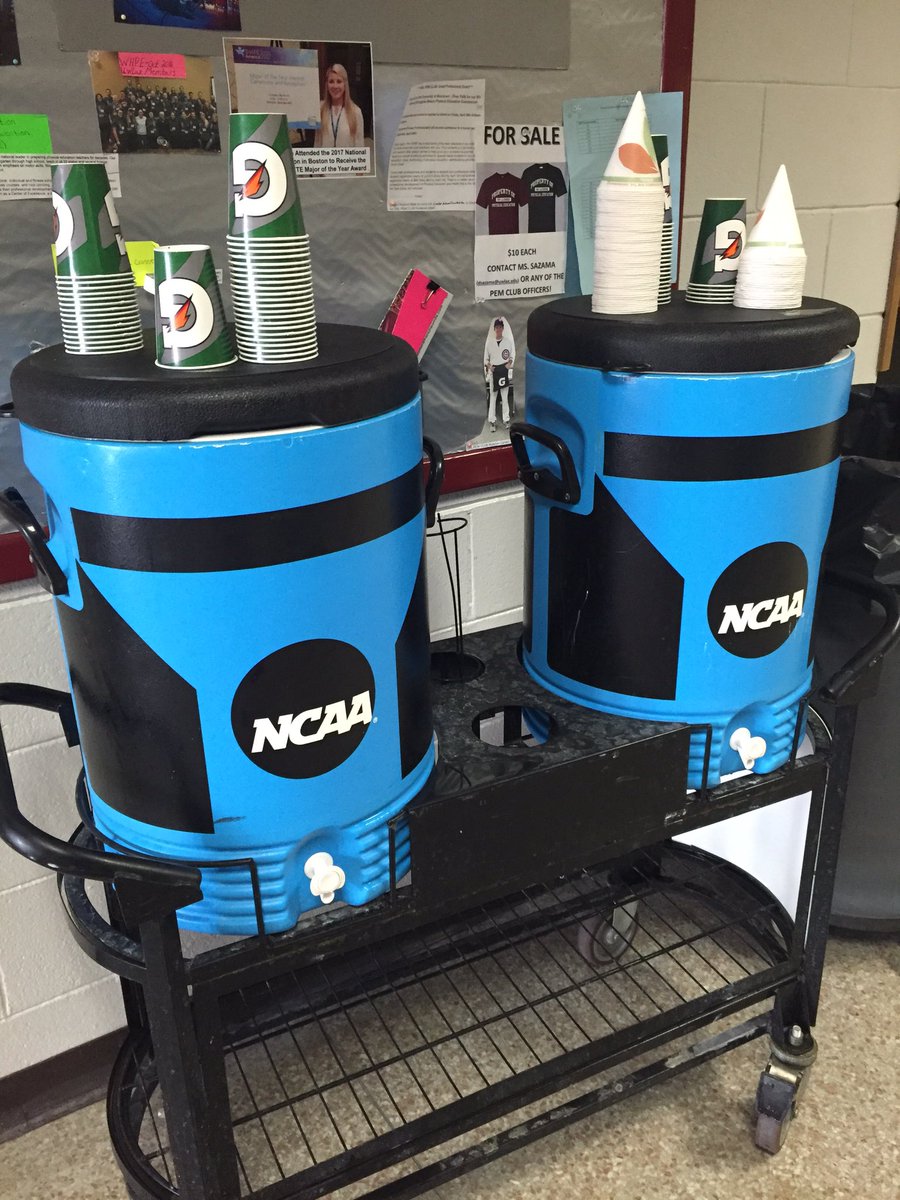 LizaAlton's tweet image. Thank you #UofWIatLaCrosse for helping us to be comfortable on this hot day at The #FPSPIC closing ceremony