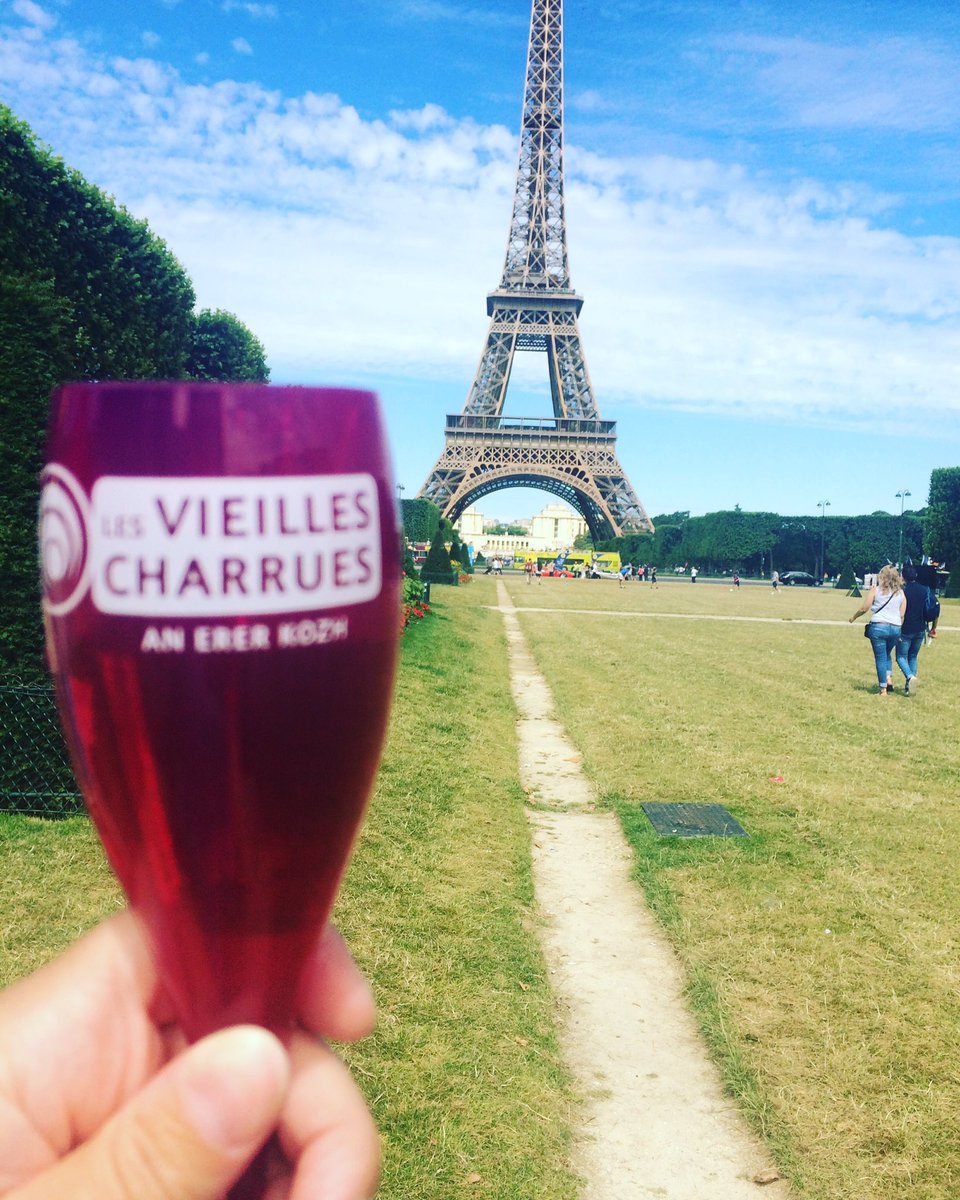 constgrd's tweet photo. Je veux faire le #SmashPerrier parce que je n'ai jamais dépassé les 90 km/heures dans Paris!!! 😜 https://t.co/zZtw6QCpfN