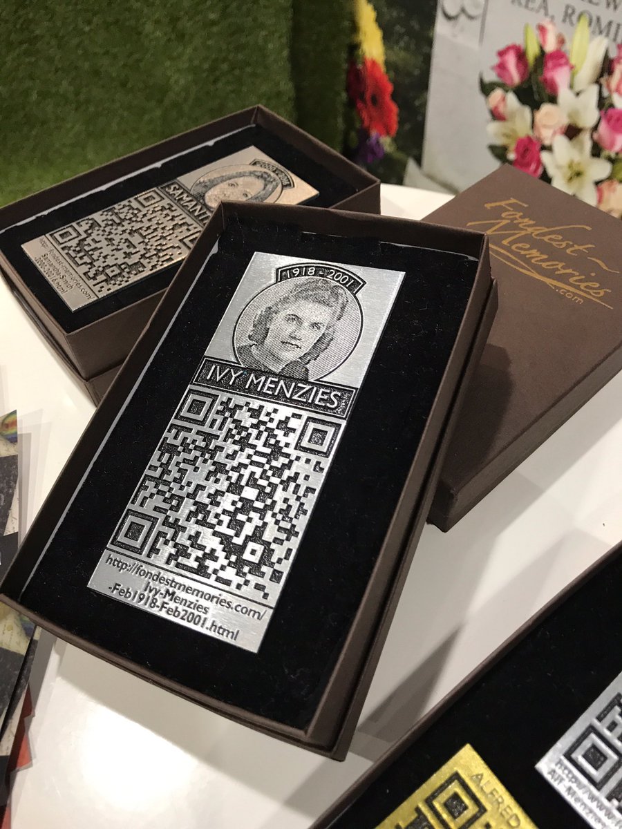 FondestMem's tweet photo. If you missed us this weekend @NFE2015 #NFE checkout our website https://t.co/Clxw9P1Wp0 to find out more about our digital memory plaques https://t.co/KnCYPSEmos