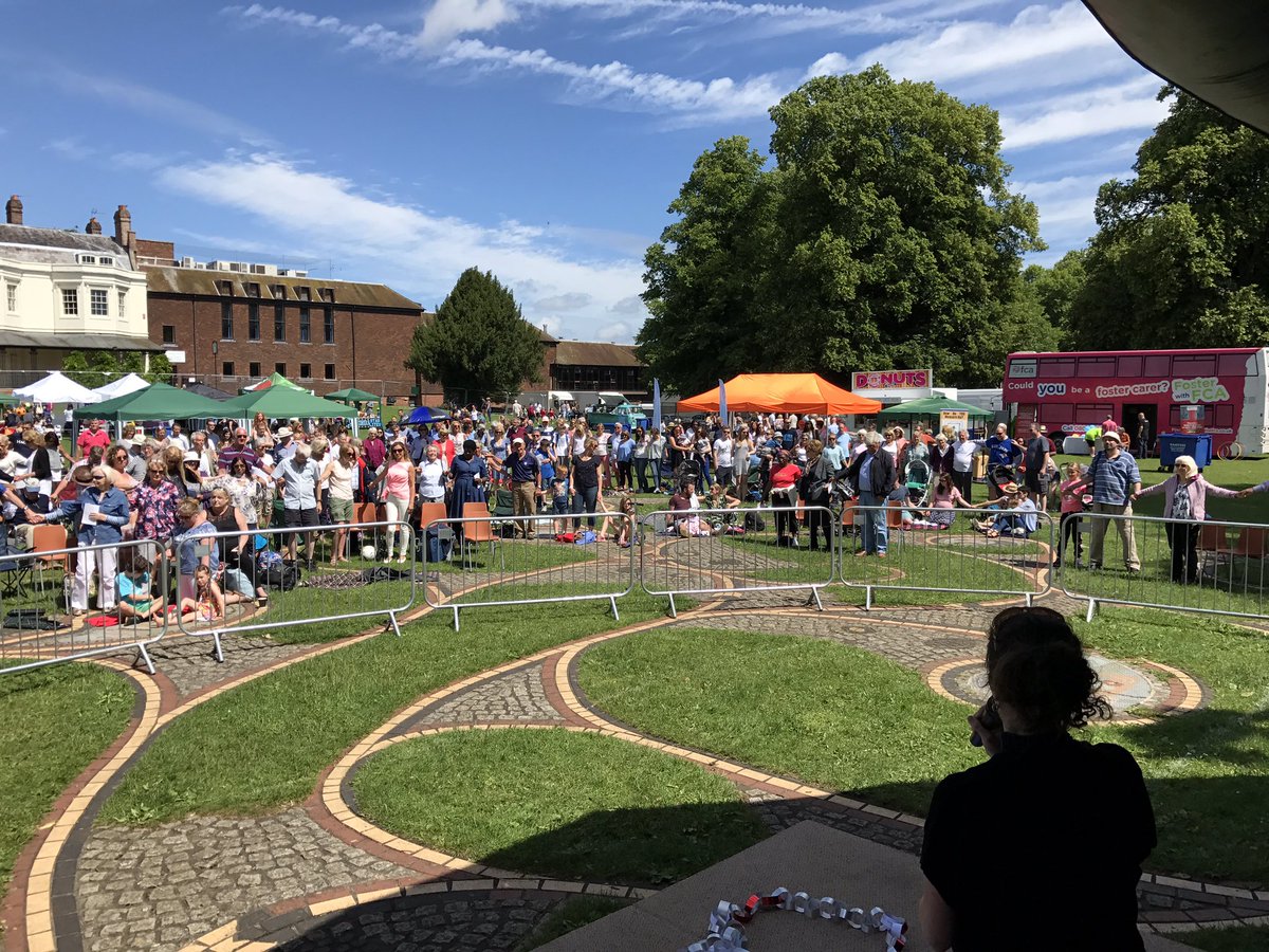 More pics from the Churches Together in Marlow service in the park #LOVEMarlow2017 thanks to all who came. #blowingbubbles #chainofprayer