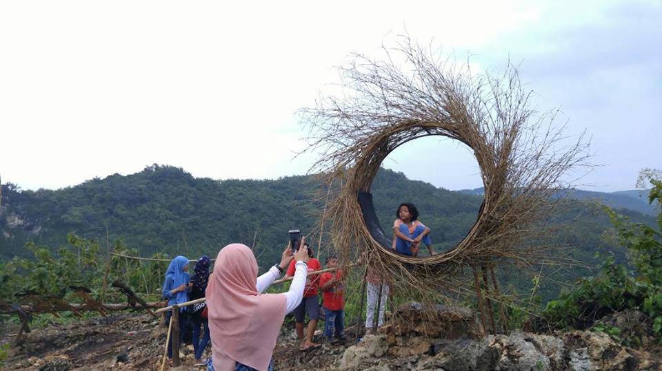 Bisnis Ngabuburit, Warga Kendeng 
Buat Tiga Spot Wisata Baru m.facebook.com/story.php?stor…
#PesonaIndonesia #PesonaRamadan