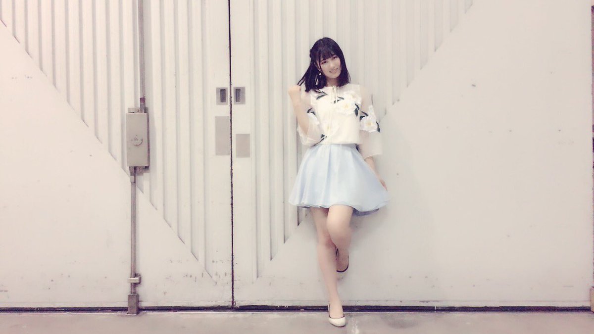 RENAN0ZAWA's tweet photo. 今日の2ショット会とステージイベントありがとうございました♡

いずさんと

思い出のほとんど
あなたがいてくれたから

を歌いました。。

あなたがいてくれたから、JKT48の仲間、AKB48のみんな、私らしすぎる曲で、歌いながら、感動しました。笑 https://t.co/eZ0mFQNW8y