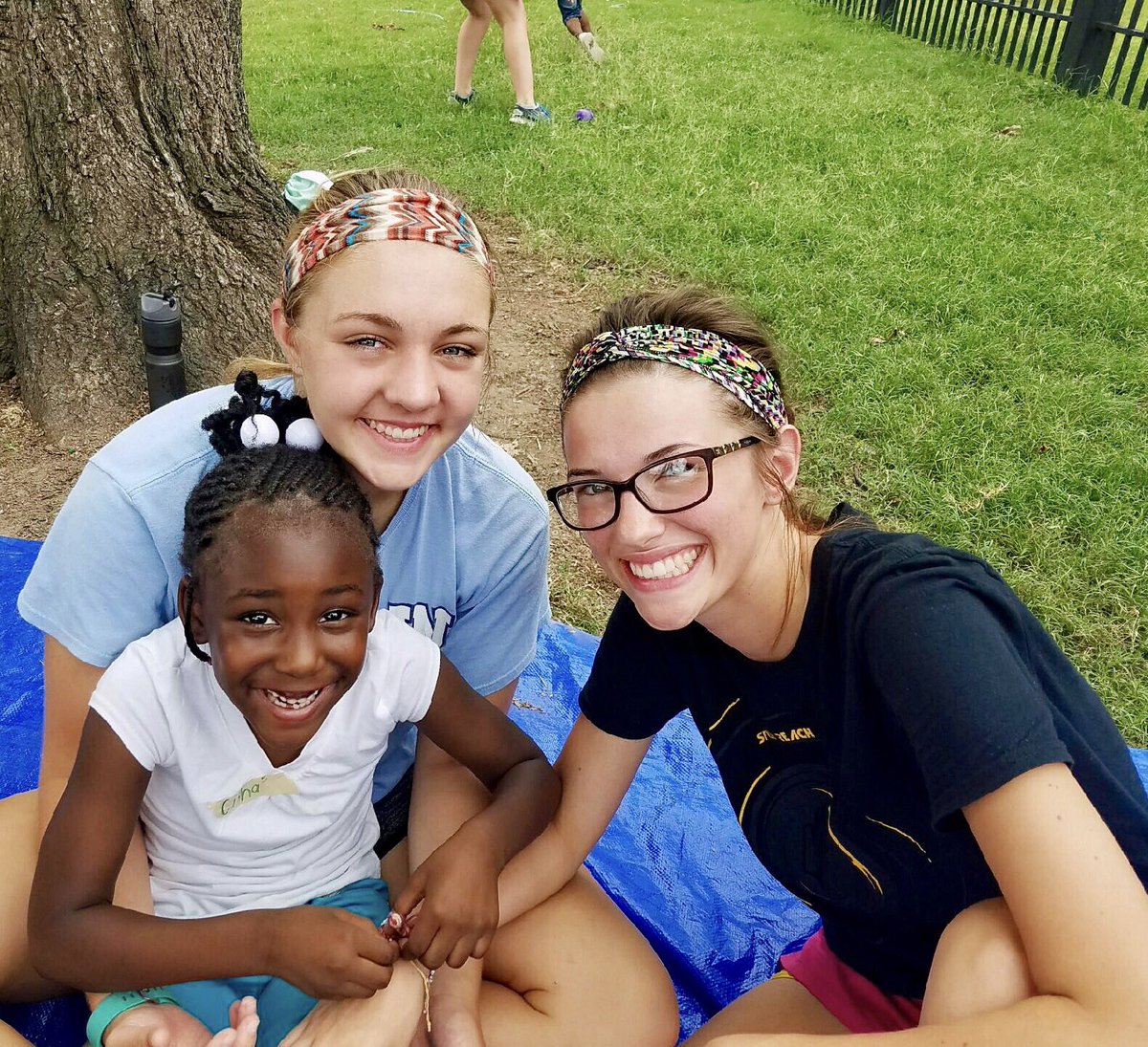 e_dupske10's tweet photo. Happy Birthday to the older sister I never had and the girl who can make me laugh at anything! I love you so much Abbz!! BEAR UP 🐻⤴️❤️🎉 https://t.co/2Les2VYvh0