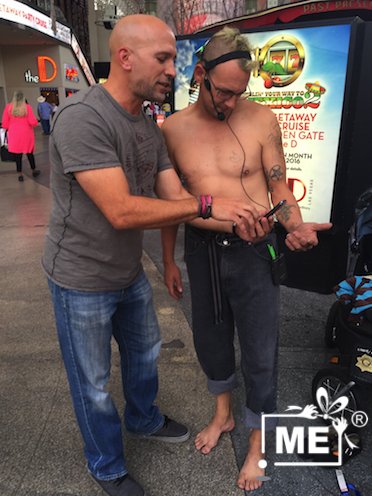 #gigeo #founder WhoLovesYou.ME #buskers #musicians #streetperformers 6005