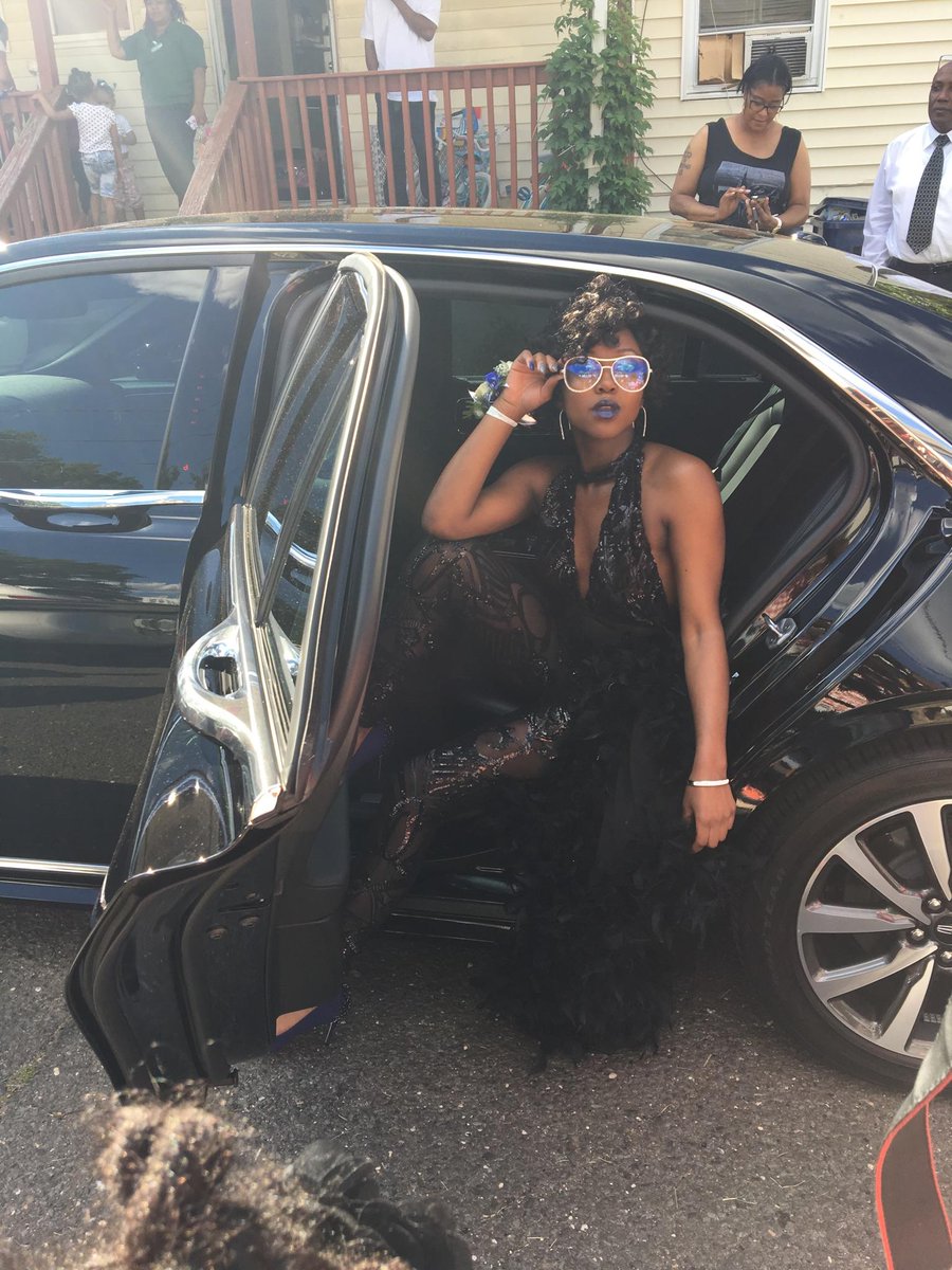 celestemilan's tweet photo. She slayed 2k17 prom https://t.co/bCwfCsjCHR