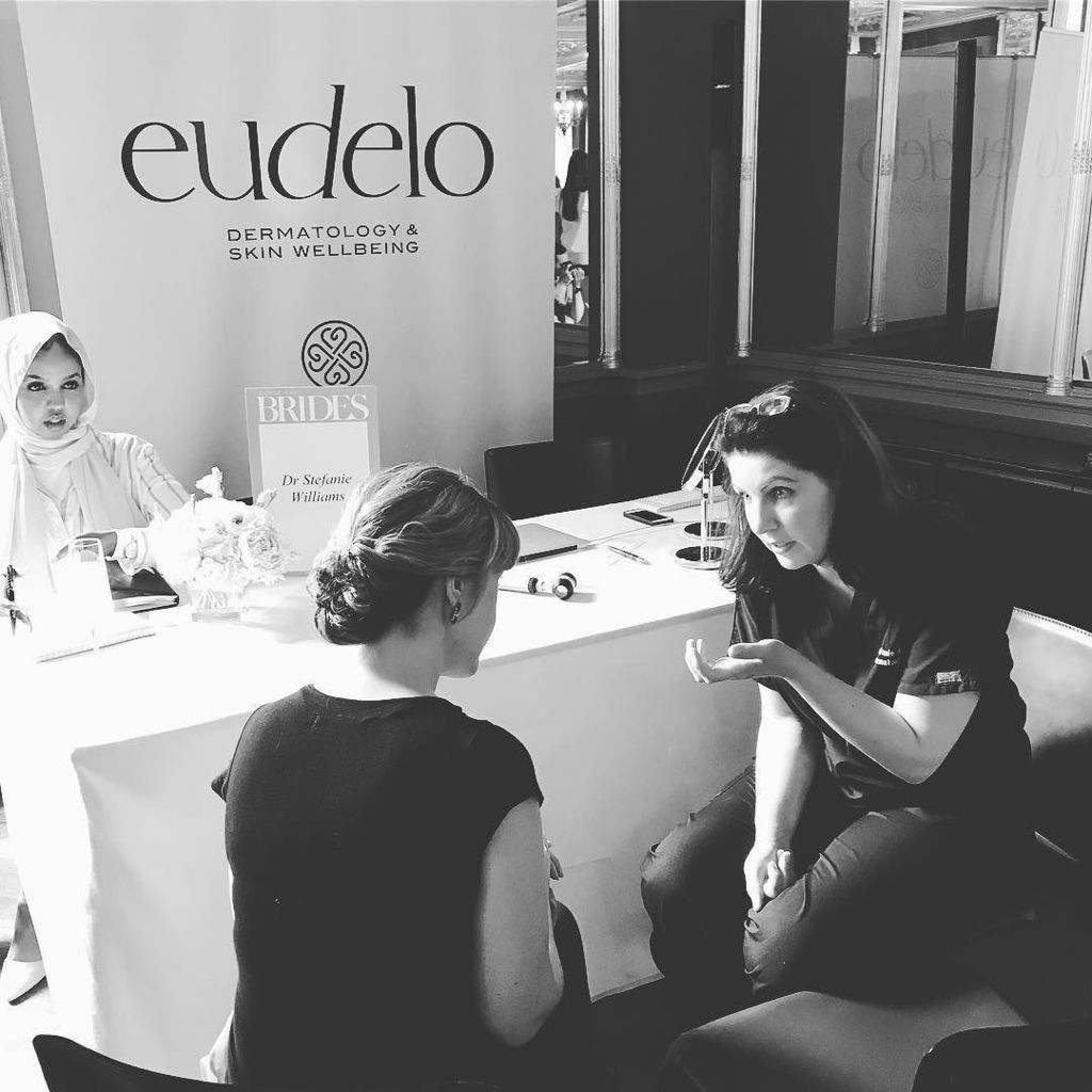 emmabwlondon's tweet photo. Expert #dermatology #advice @bridesmagazine #live @hotelcaferoyal with @drstefaniew from #Eudelo #clinic #skin #tr… https://t.co/ffwbPHCLyo https://t.co/ubJYbFpc8k