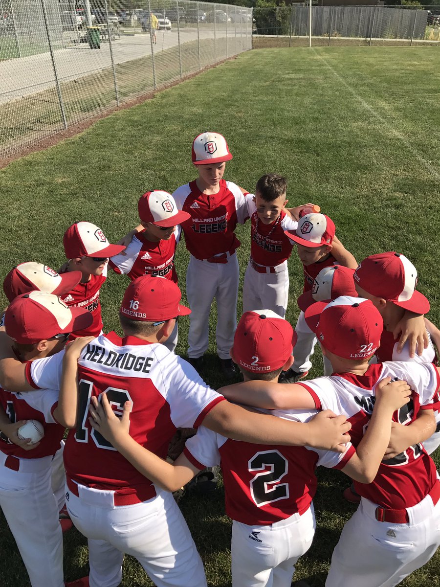 SwearingenDave's tweet photo. Sunday morning baseball! @8ULegendsRed #CISLineDrive #DesMoines https://t.co/xWNIiRXit5