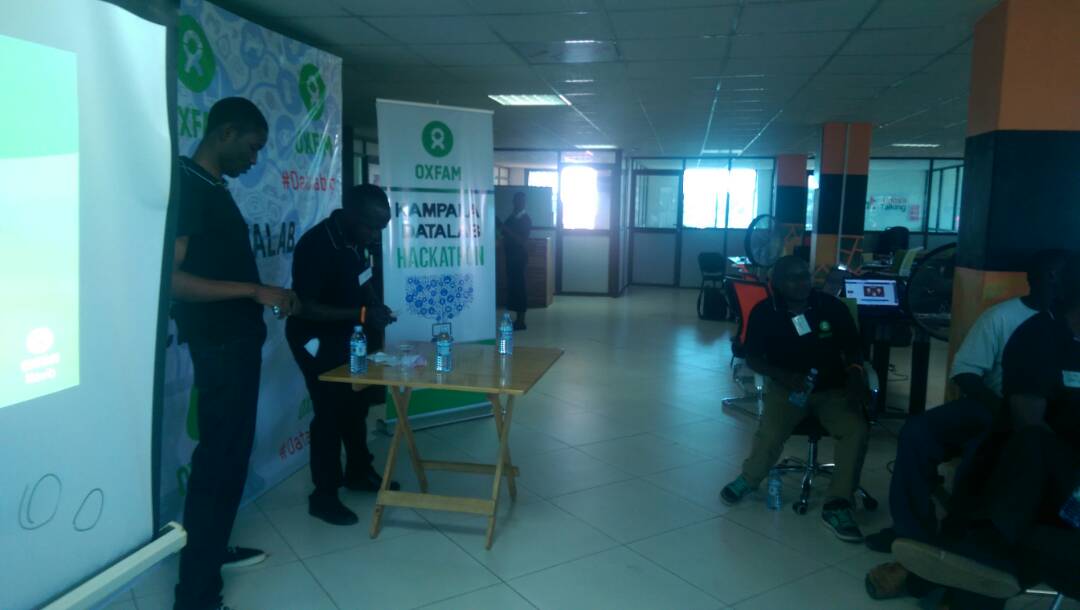 OxfaminUganda's tweet image. Team Cash Time presenting their final concept. #datalabug