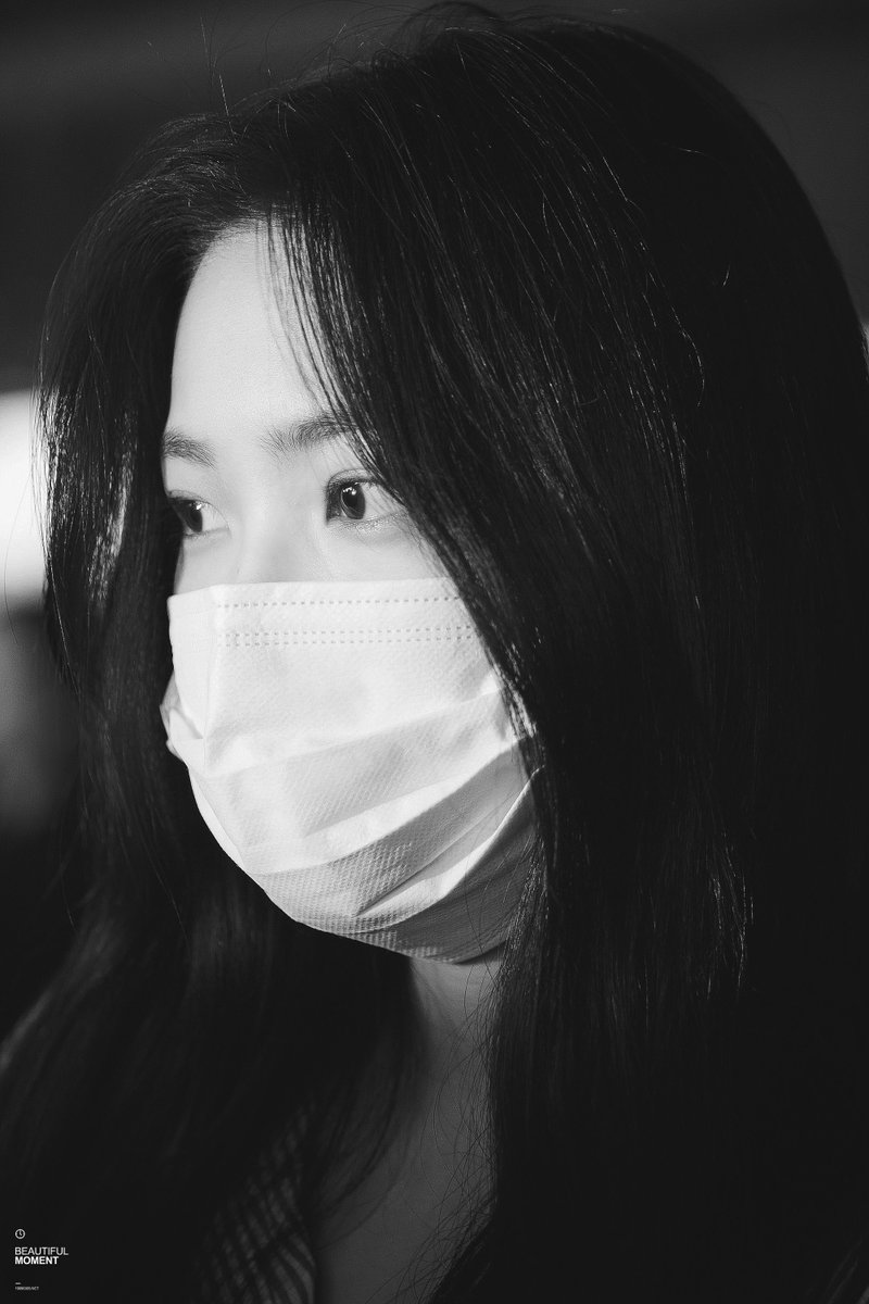 19990305_net's tweet photo. 170611 #예리 #Yeri

좋은건 크게 ..크게 .. https://t.co/ton3ublGK6