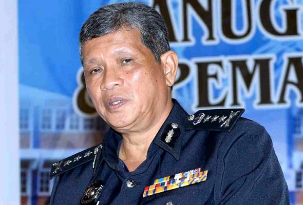 501Awani's tweet photo. #AWANInews Usahawan minyak kapal ditipu RM4.5 juta oleh pihak menyamar jadi pembekal https://t.co/iaPyflzF7G https://t.co/IBqYdJ1d4c