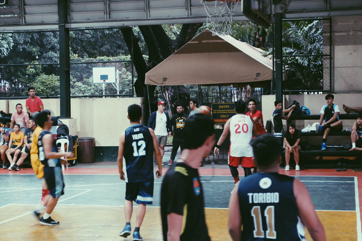 WeAreUERD's tweet photo. Battle against two Red Drummers

#OneForUAAP #UAAPInterPep2017 https://t.co/Q8h1hW63p0