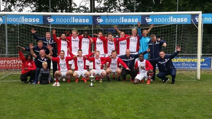 Heigro21's tweet photo. De aller eerste editie van de @Heigro21 2014/2015 in Klazienaveen werd gewonnen door @vv_emmen op Sportpark De Planeet. https://t.co/qmTB0enwEU