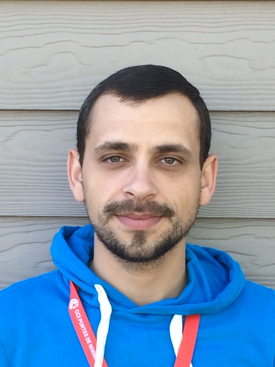 ToMyJob's tweet photo. Sérgio, notre expert en reconversion professionnelle, Chargé en Marketing et Commercial, également co-fondateur de Tomyjob.😌 https://t.co/K9mHEqOdTM