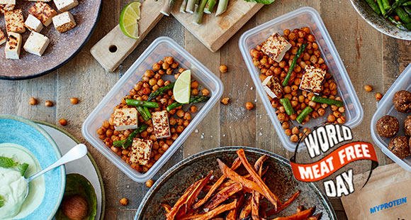 Myprotein's tweet photo. 🎊 It's World Meat Free Day tomorrow! 🎊

Get prepared and try this super tasty Sweet Paprika Vegan Bowl 😍👌

Recipe: https://t.co/CYUFlCNgBF https://t.co/PKlgZ1e0QE