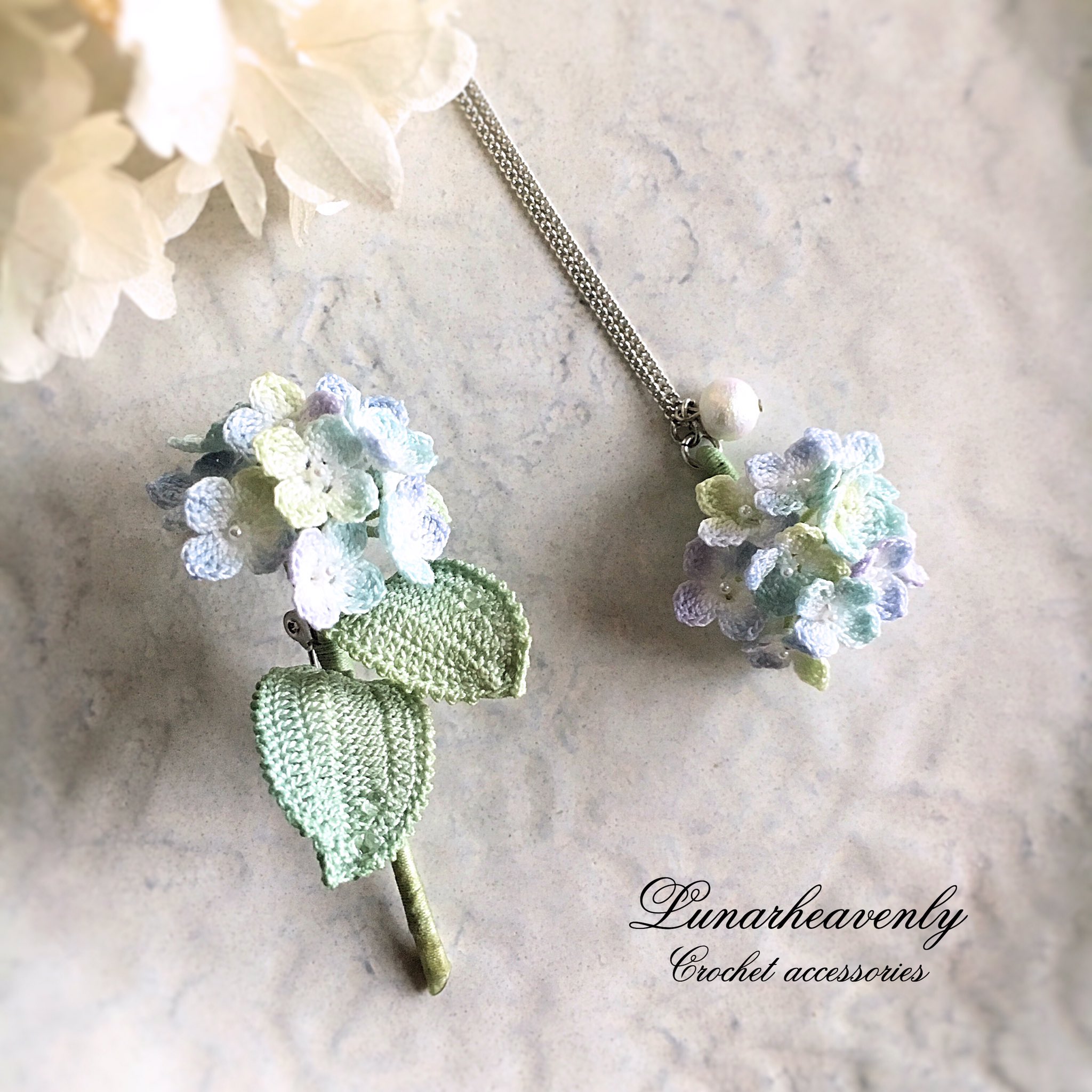 Gucci 編みブローチ 花とリボン Gucci 編みブローチ 花とリボン アクセサリー