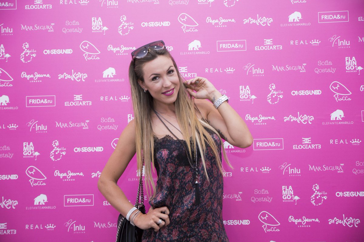 flamingoweekend's tweet photo. Sofia Qostali #flamingoweekend #almeria #instagood #instadaily #market #sofiaqostaly #popupalmeria https://t.co/u82XSyP5kb