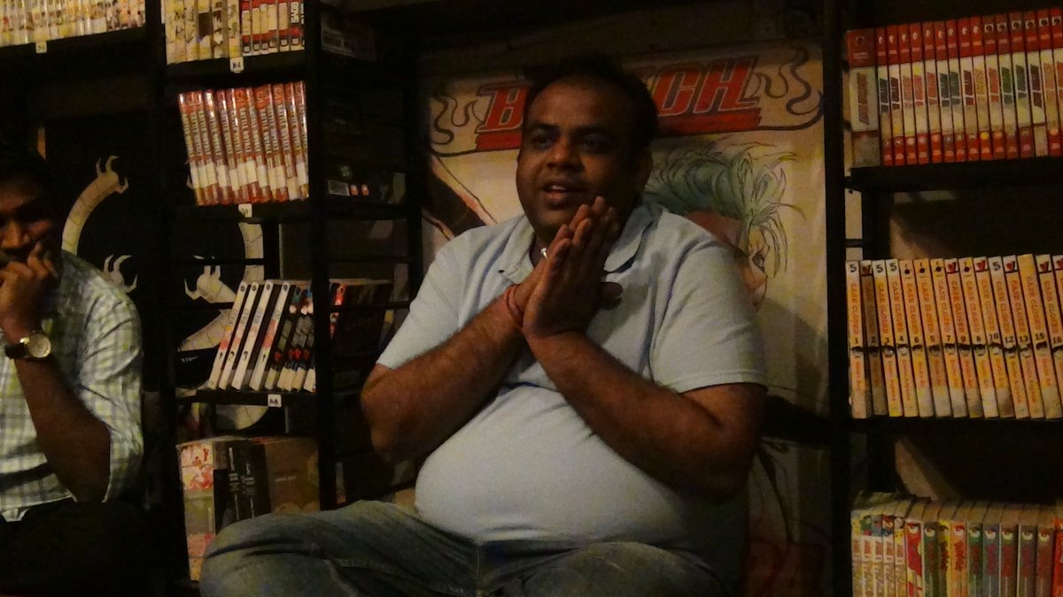 be_hiver's tweet photo. Anand Agarwal brightens the atmosphere with Poetry, Ghazals and Shayaris. @leapingwindows
#behiver #BetweenTheLines #IndianAuthors https://t.co/aOThfwHbrI
