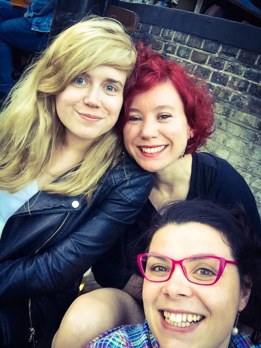 orlandoflush's tweet image. Ze Hampstead Gang.
#zefrenchfox #guillemettem #belsizing @WellsHampstead #introducing @GiftAndGifts &amp;amp; Laura.
#HampsteadLife #hampstead