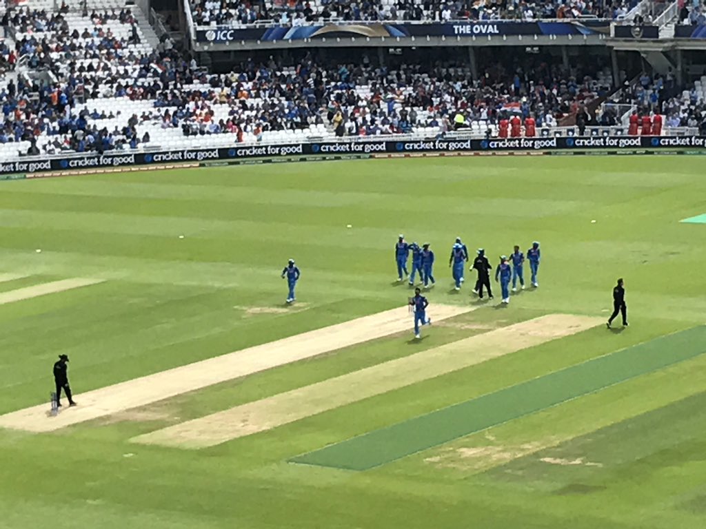sumant_sinha's tweet image. Listening to the national anthem live in a sea of blue. Proud. Come on India!