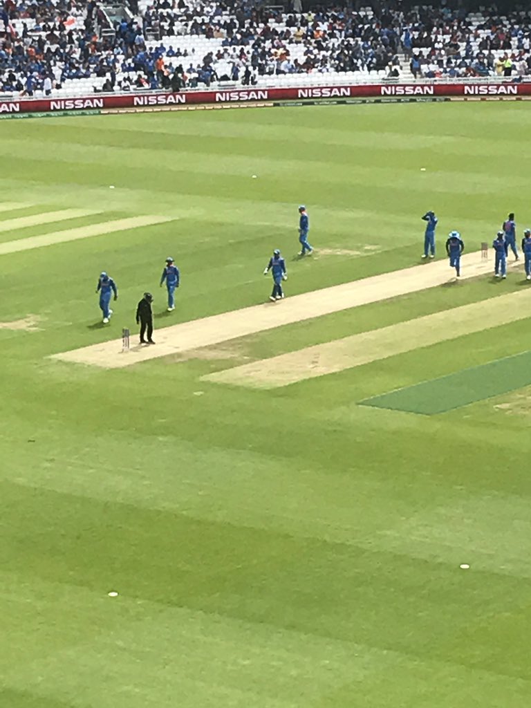 sumant_sinha's tweet image. Listening to the national anthem live in a sea of blue. Proud. Come on India!