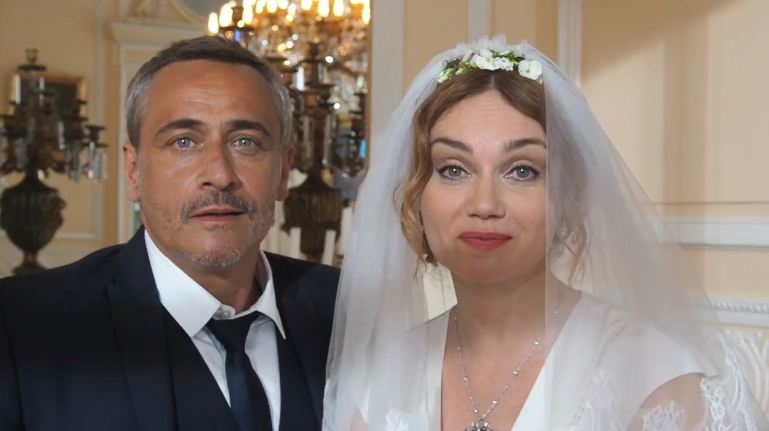 SVClois's tweet photo. 😍😍 #alicenevers #fboff #jmtinivelli #marinedelterme 2 https://t.co/pOTO1iRheW