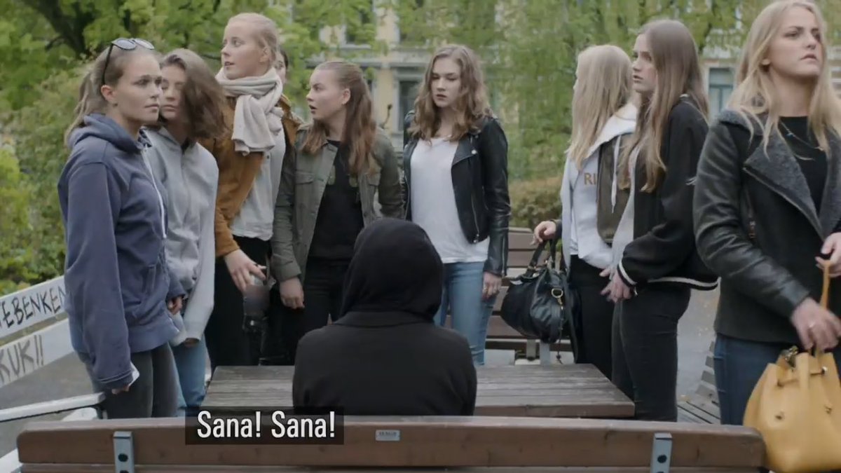 sofiaizabelle's tweet photo. finaste scenen under hela skam https://t.co/g8l5kAIgJ0