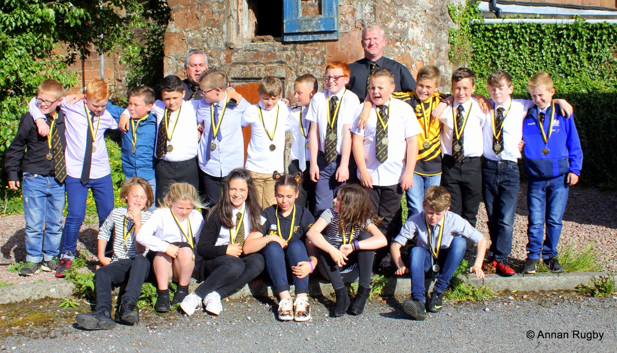 PHOTOS: From the Youth Awards held yesterday. Congratulations to all. facebook.com/pg/AnnanRugby/…